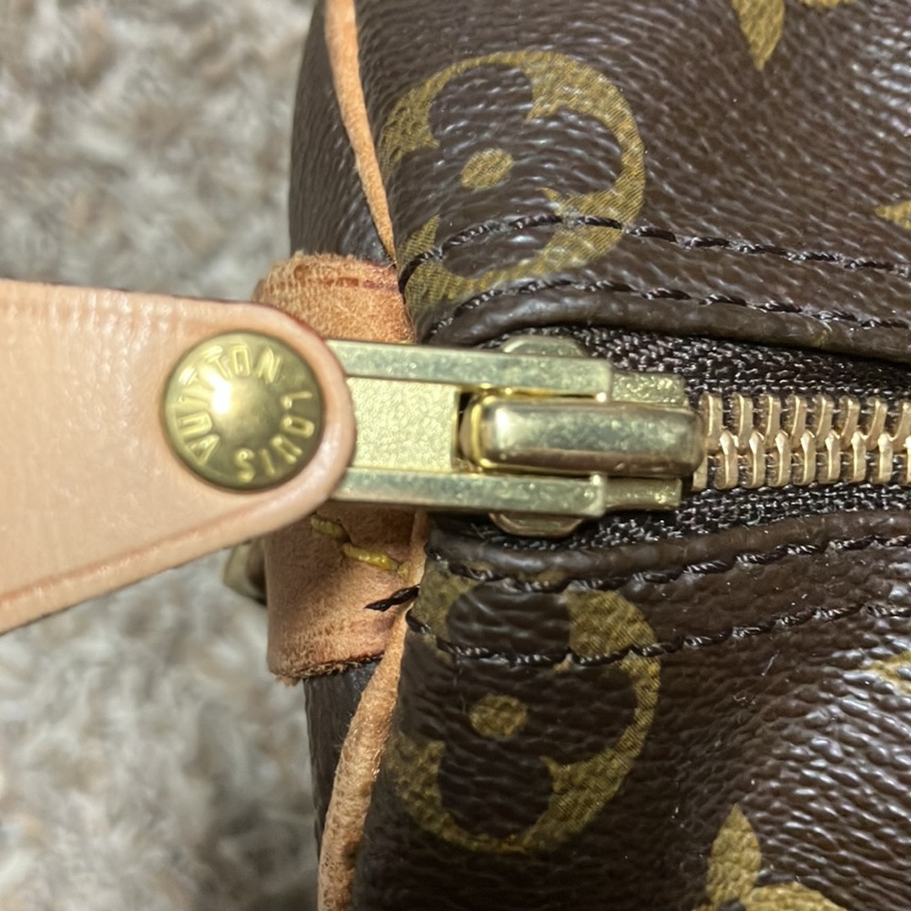 Authentic Louis Vuitton Speedy 25 Satchel and Shoulder bag - Picture 9 of 13